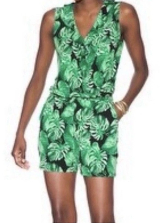 White House Black Market Pants - White House Black Market Orchid Palm Leaf Ruffle Summer Romper Tropical XS